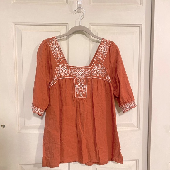 anthropologie Gentle Folk Embroidered Blouse • 10 Medium - Picture 2 of 6